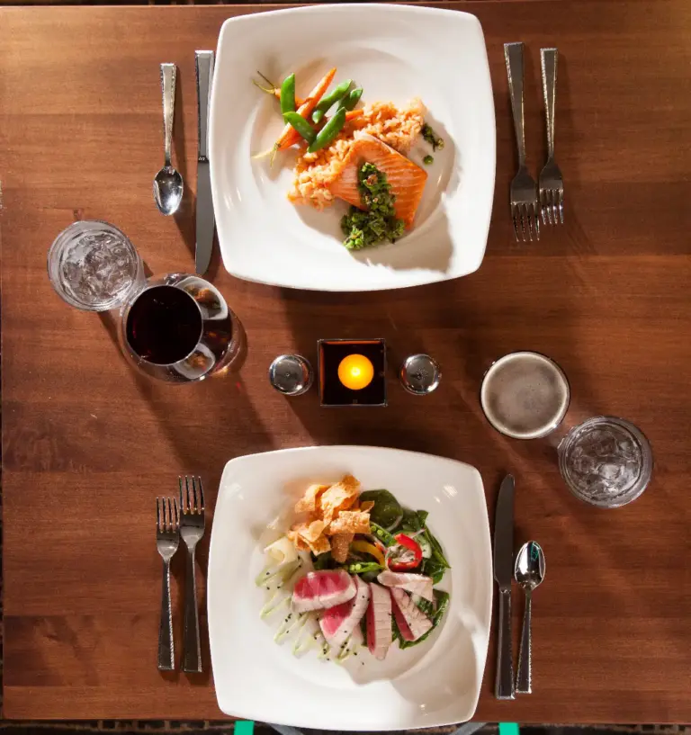 1847 Bar & Grill prepared food